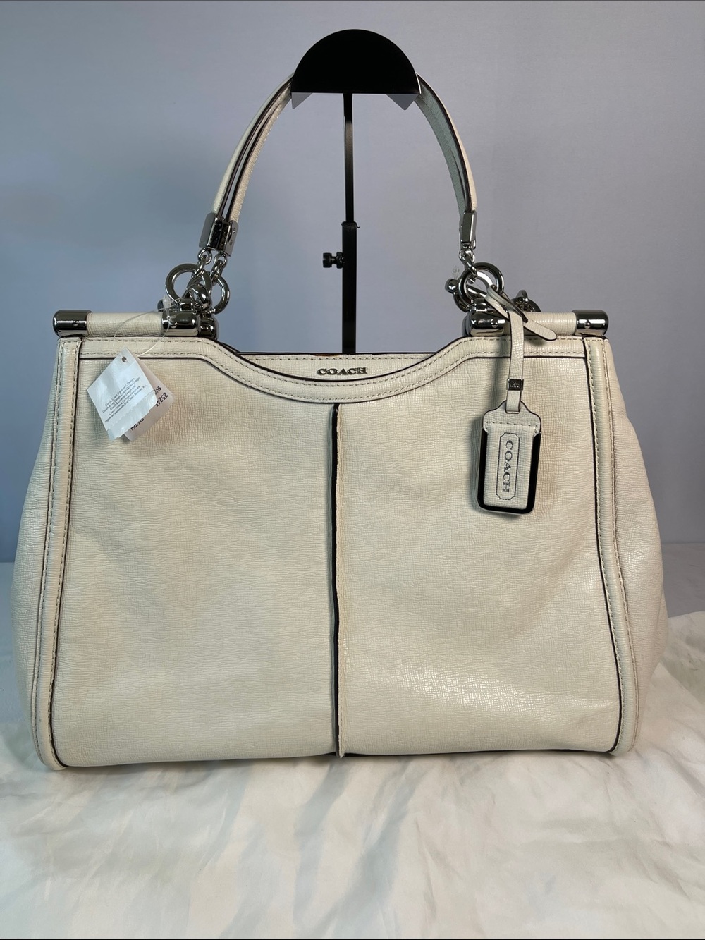 Coach A1482-25245 Madison Textured Leather Carryall Parchment NWT Authenticated
